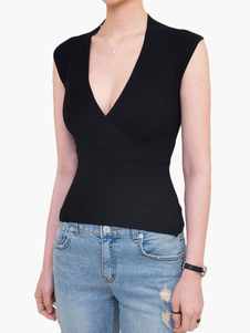 Pull féminin unicolore moulant à col V