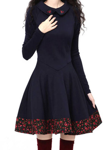 Robe vintage imprimée fleurie à col Peter Pan