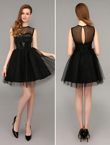 Petite robe noire A-ligne en tulle à licou avec paillettes