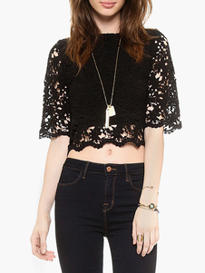 Top cropped noir en dentelle unicolore avec crochet