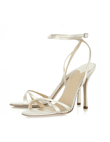 Charmantes sandales en soie et satin à bout ouvert