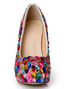Chaussures à talons aigus clooutées de strass multicolore