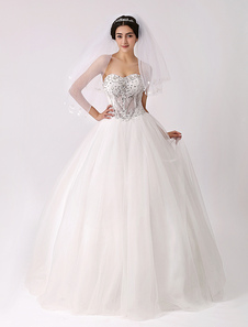Robe mariée en tulle ivoire avec perles encolure en coeur