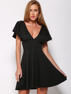 Col en v manches courtes plissée robe d’été dos nu