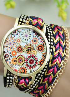 Alliage d’imprimés montres bohèmes analogues