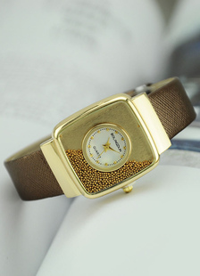 Montres de mode carré perlé