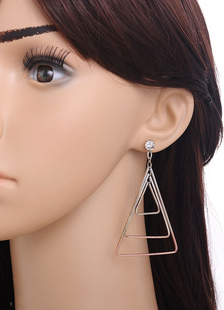 Goujon uniques métallique féminines géométriques