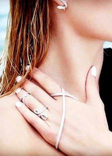 Bracelet doux métallique casual croisé avant