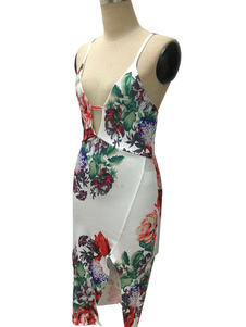 Éblouissante Robe bodycon en acétate de cellulose à bretelles impression avec croix au dos