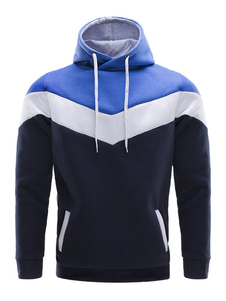 Sweat populaire en coton mélangé sans ornement.