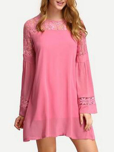 Manches longues et taille robe avec dentelle trille