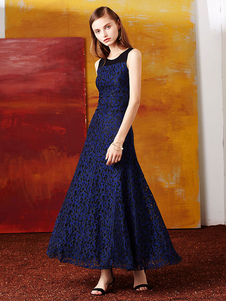 Bleu longue robe de dentelle robe féminine sans manches à capuche