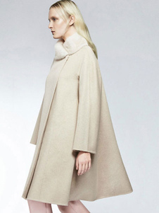 Manches longues blanc écru Snap pardessus de la fausse fourrure manteau femme