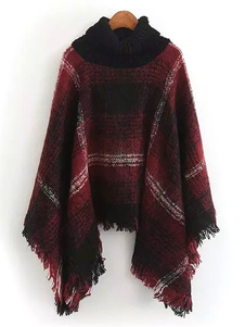 Poncho pull col montant Plaided tricots des femmes avec frange