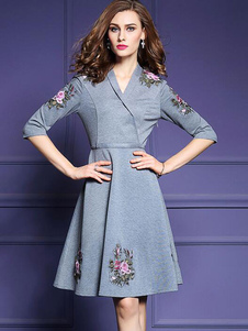 Patineur brodé Robe col en v impression Floral Half Sleeve Flare robe