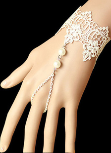 Lolita classique Bracelet blanc en dentelle Lolita romantique de perles Bracelet