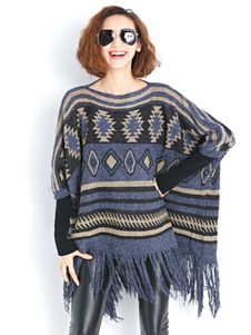 Adorable pull féminin casual bleu impression avec frange surdimensionné demi-manches