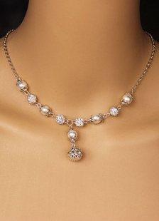 Collier de mariée fausse perle blanc de plage