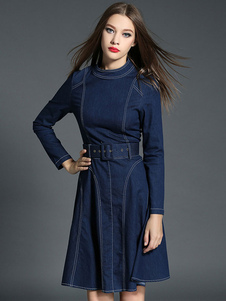 Magnifique robe skater mode en denim bleu unicolore moulant avec ceinture col rond