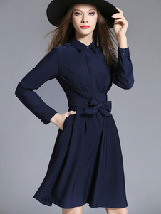 Belle robe skater mode en polyester bleu marine foncé unicolore avec noeud col large