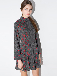 Magnifique robe skater doux en polyester noir imprimé étoile vêtements journaliers plissé col roulé