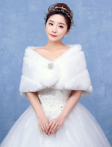 Boléro de mariage en fausse fourrure ivoire Boucle de fermoir en fausse fourrure