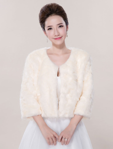 Boléro de mariage en fausse fourrure abricot ouvert devant en fausse fourrure