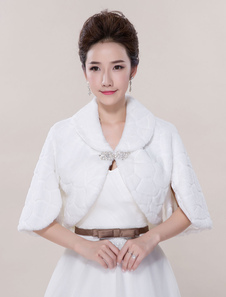 Boléro de mariage en fausse fourrure ivoire Boucle de fermoir en fausse fourrure