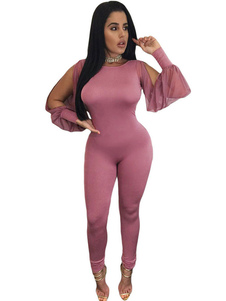 Attrayante combinaison féminine sexy violete unicolore de club