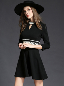 Belle robe skater mode en polyester noir impression plissé creusé col rond