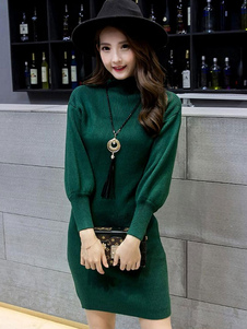 Magnifique robe pull douse unicolore col roulé plein air