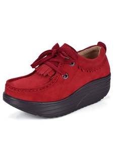 Chaussures populaires en cuir poncé unicolore à lacets