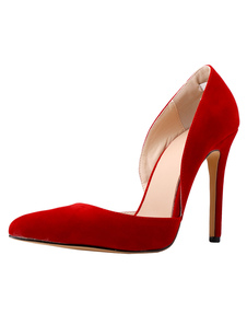 Slip bout pointu talons hauts rouge sur les pompes talon aiguille