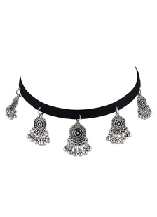 Fascinant collier en faux cuir féminine