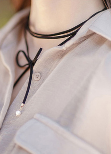 Fabuleux collier en suède mode