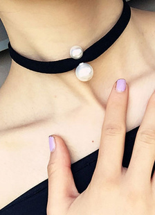 Délicat collier en velours côtelé mode