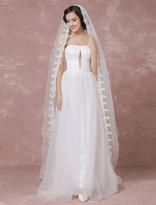 Voile 1 couche en tulle avec dentelle forme de cascade