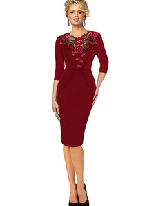 Robe Bodycon fleurie fleur féminine rouge brodé robe fourreau manches 3/4