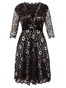 Dentelle noire robe V Neck découper Plus Size robe plissée pour femmes