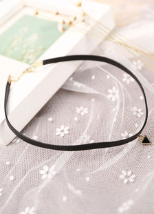 Doux collier en faux cuir casual