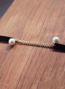 Doux collier en velours côtelé style western