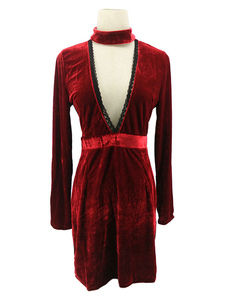 Charmante robe bodycon en velours de soie col rond unicolore fendu moulant