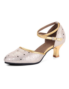 Adorables chaussures de latine en peau de vache à petits talons ruban aux chevilles et pois et bout 