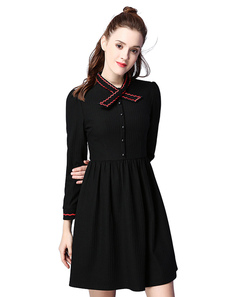 Magnétique robe skater élégant & luxueux en coton noir unicolore moulant avec bouton col montant