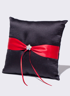 Anneau porteur oreiller noir Satin perlé rouge Sash bague de mariage oreiller