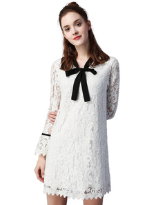 Collier orné des femmes robe de dentelle blanche manches longues Slim Fit Bodycon Dress