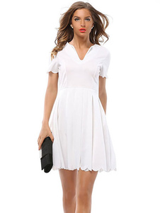 Skater blanc robe V cou manches courtes plissée Flare robe pour femmes