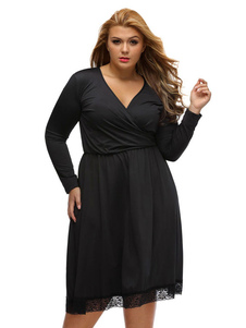 Robe patineuse noire Plus de la taille V cou manches longues dentelle ourlet évasé robe