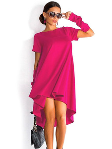 Robe droite asymétrique col ras du cou