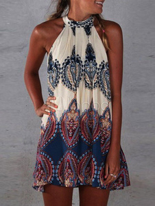 Robe d'été abricote en chiffon fleuri à bretelles